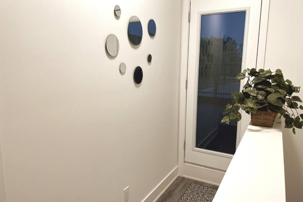 Exquisite, Bright & Modern Condo. Niagara Falls Extérieur photo